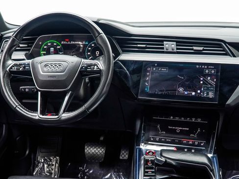Used 2023 Audi e-tron S Prestige AWD/4WD image 24