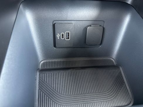 New 2026 Ford Explorer Active w/ Active Comfort Package image 30