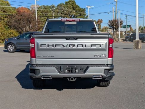 Used 2023 Chevrolet Silverado 1500 High Country w/ High Country Premium Package image 5