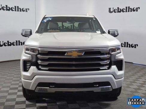 Certified 2024 Chevrolet Silverado 1500 High Country w/ High Country Premium Package AWD/4WD image 3