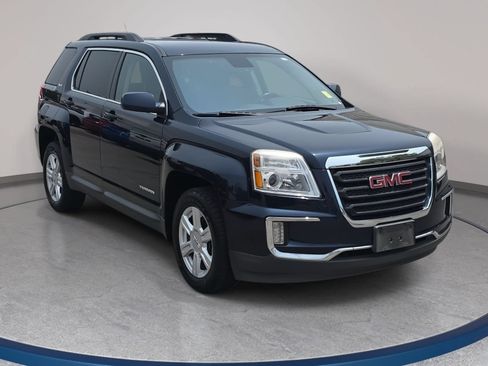 Used 2016 GMC Terrain SLE w/ Convenience Package FWD image 3
