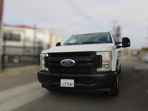 Used 2019 Ford F250 XL w/ Power Equipment Group image 2