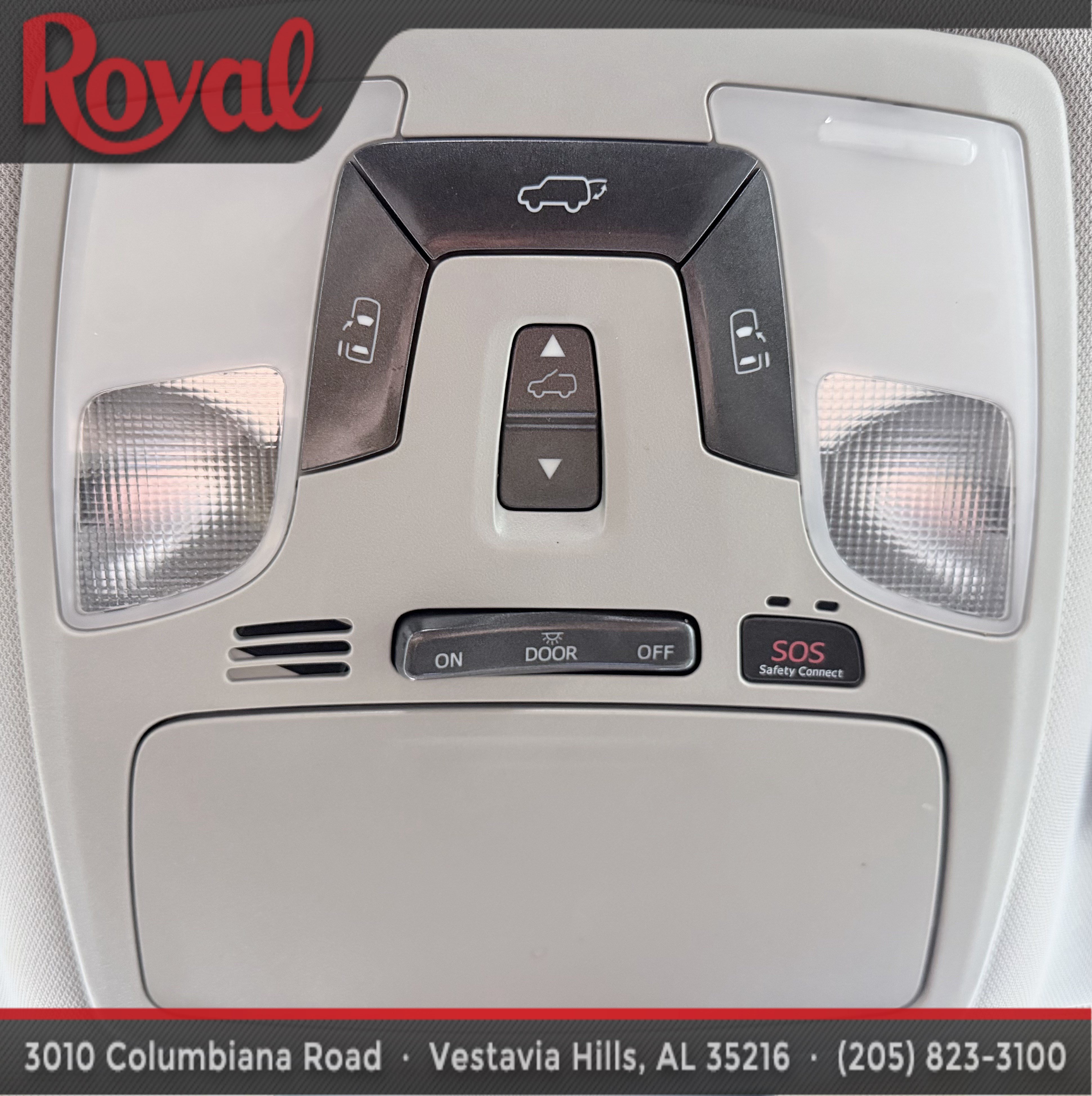 Used 2018 Toyota Sienna XLE w/ XLE Navigation Package FWD image 27