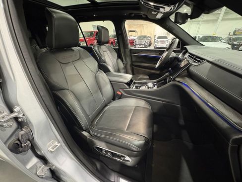 Used 2024 Jeep Grand Cherokee L Overland w/ Luxury Tech Group IV image 61