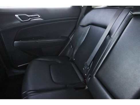 Used 2023 Kia Sportage EX FWD image 14