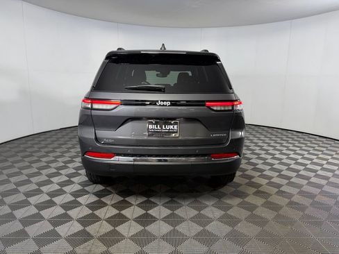 Certified 2024 Jeep Grand Cherokee Limited RWD image 8