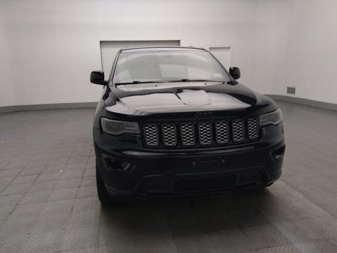 Used 2020 Jeep Grand Cherokee Altitude AWD/4WD image 14
