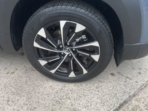 Certified 2025 MAZDA CX-50 2.5 Hybrid w/ Premium Plus Pkg image 5