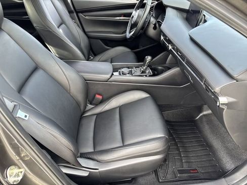 Used 2022 MAZDA MAZDA3 s image 24