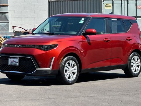 Certified 2025 Kia Soul LX FWD image 8