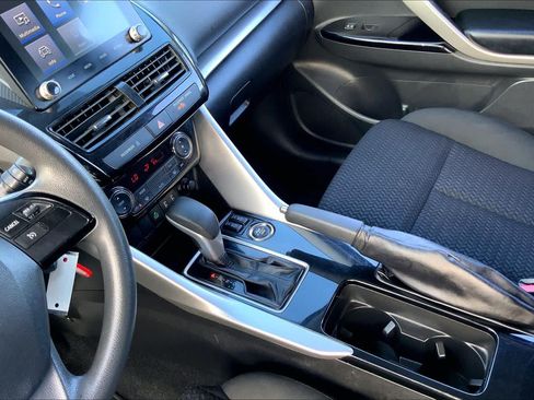 Used 2022 Mitsubishi Eclipse Cross LE AWD/4WD image 16