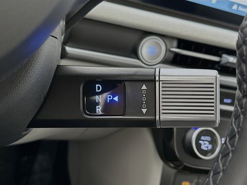 New 2026 Hyundai Tucson Limited image 17