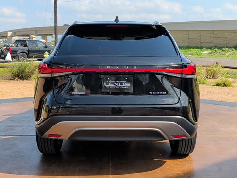 Used 2024 Lexus RX 350 Premium w/ Accessory Package (Z1) FWD image 3