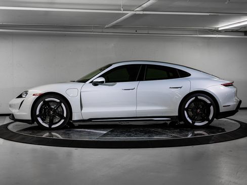 Certified 2024 Porsche Taycan 4S image 2
