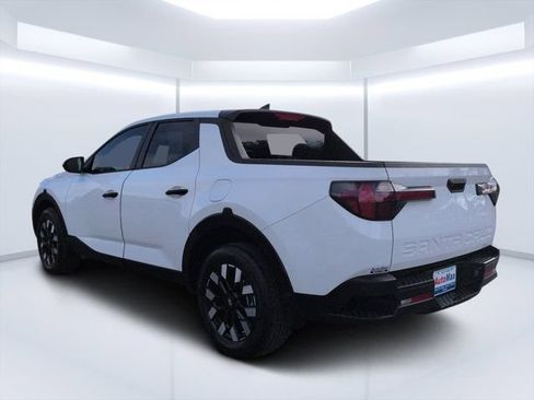 Used 2025 Hyundai Santa Cruz SE FWD image 5