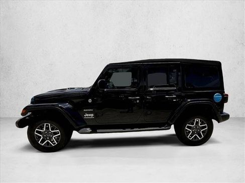 Used 2024 Jeep Wrangler Unlimited Sahara AWD/4WD image 6