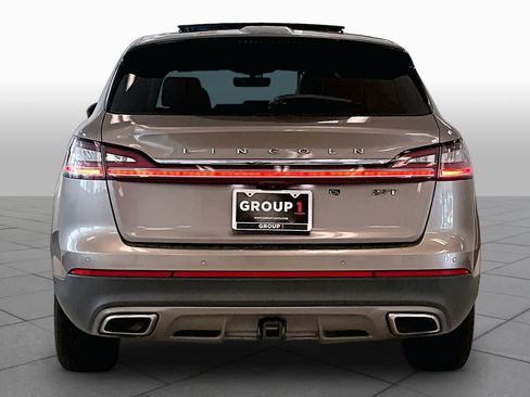 Used 2019 Lincoln Nautilus Reserve FWD image 4