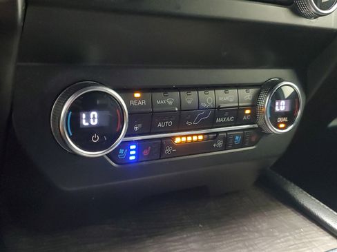 Used 2020 Ford Expedition Limited w/ Equipment Group 302A RWD image 29