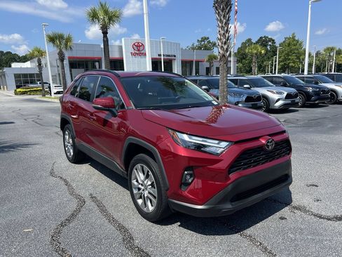 Used 2023 Toyota RAV4 XLE Premium FWD image 2