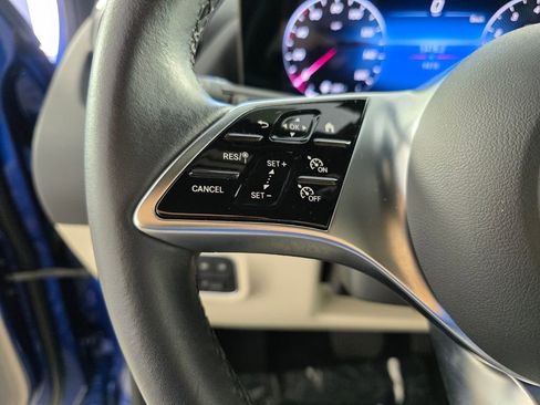 Certified 2025 Mercedes-Benz GLA 250 image 18