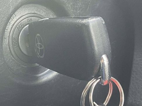 Used 2023 Toyota Camry SE image 26