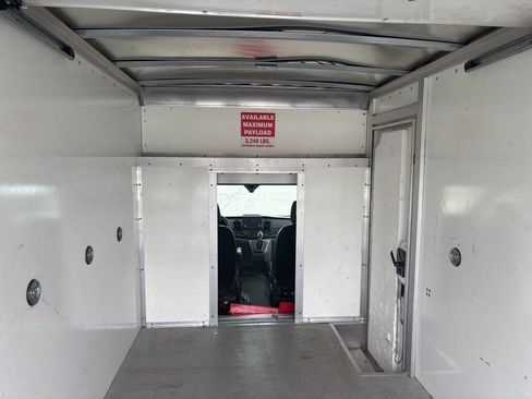 Used 2022 Ford Transit 350 DRW image 17