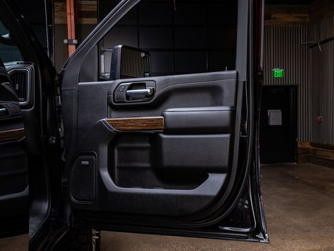 Used 2020 Chevrolet Silverado 3500 High Country w/ Z71 Off-Road Package image 33