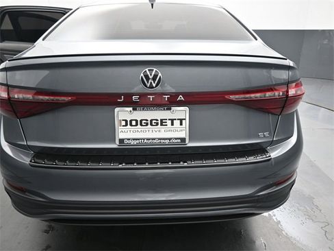 New 2026 Volkswagen Jetta SE image 14