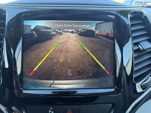 Certified 2020 Jeep Cherokee Limited image 22