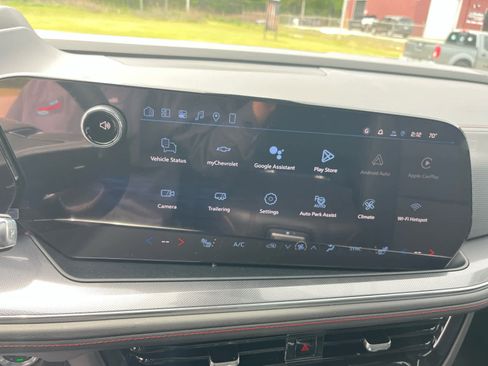 New 2026 Chevrolet Suburban RST image 18