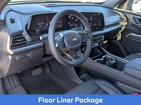 Used 2026 Chevrolet Traverse LT w/ Sun and Wheel Package image 18