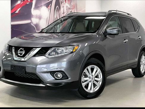 Used 2016 Nissan Rogue SV w/ SV Premium Package image 1
