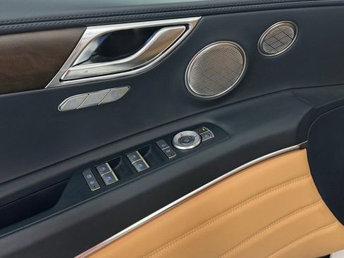 Used 2023 Genesis GV80 2.5T w/ Prestige 20" Package image 12