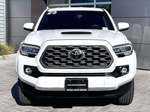 Used 2023 Toyota Tacoma TRD Sport image 2