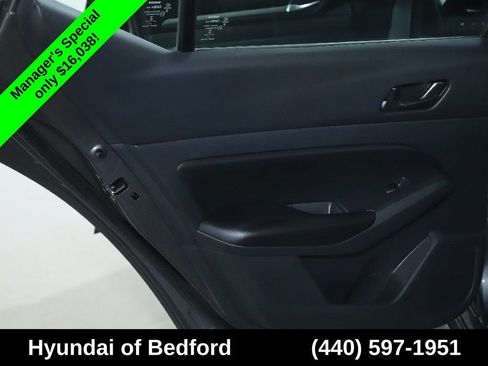 Used 2024 Nissan Altima 2.5 S FWD image 14