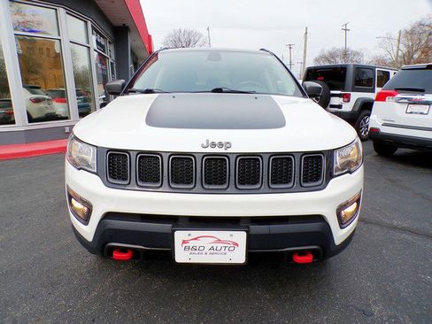 Used 2020 Jeep Compass Trailhawk AWD/4WD image 2