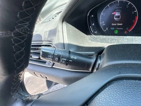 Used 2018 Honda Accord EX-L image 34