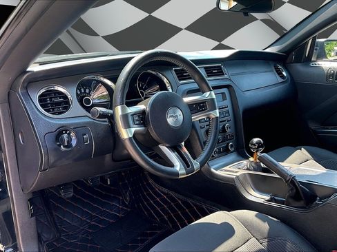 Used 2014 Ford Mustang GT RWD image 11