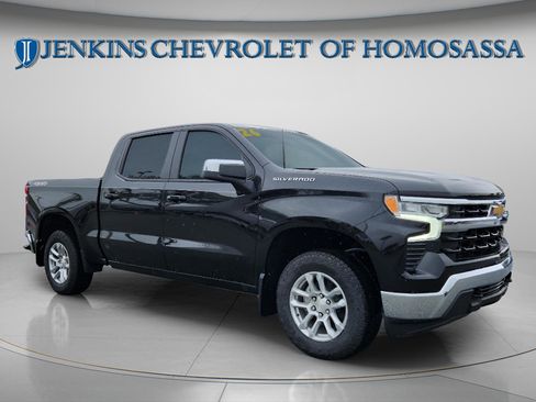 New 2026 Chevrolet Silverado 1500 LT w/ Convenience Package II image 2