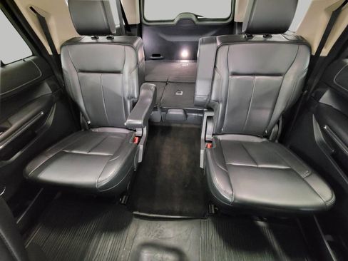 Used 2022 Ford Expedition Max XLT AWD/4WD image 23