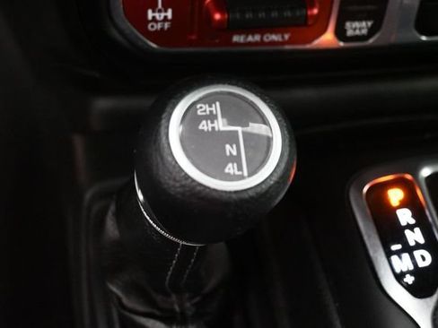 Used 2024 Jeep Wrangler Unlimited Rubicon AWD/4WD image 26