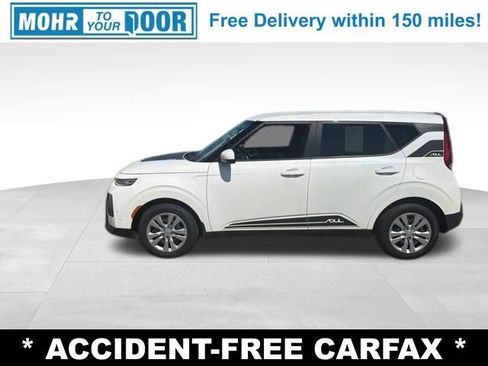 Used 2021 Kia Soul LX FWD image 2