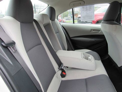 Used 2023 Toyota Corolla LE image 19