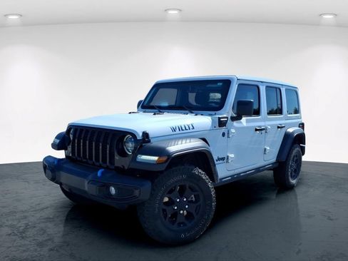 Used 2023 Jeep Wrangler Unlimited w/ Sun & Screen Package AWD/4WD image 2
