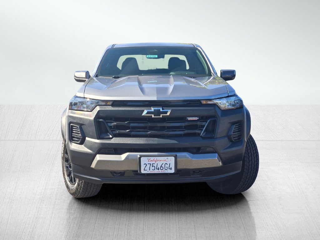 Used 2025 Chevrolet Colorado Trail Boss AWD/4WD image 2