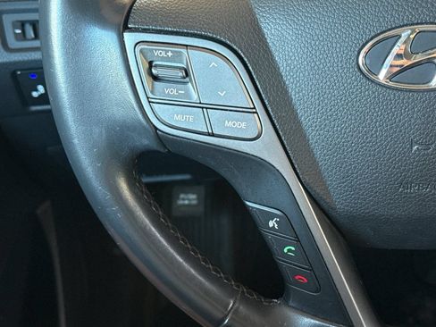 Used 2017 Hyundai Santa Fe Limited AWD/4WD image 31