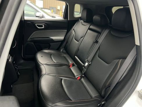 Used 2022 Jeep Compass Latitude w/ Sun and Sound Group image 19
