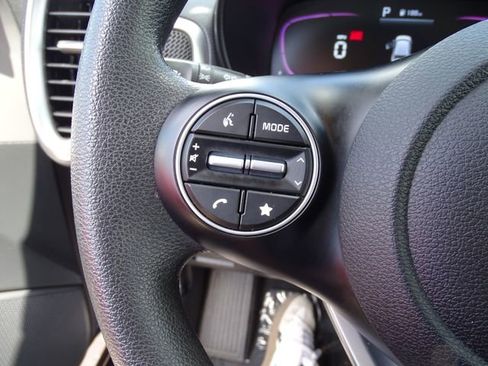 Used 2023 Kia Soul LX w/ LX Technology Package FWD image 20