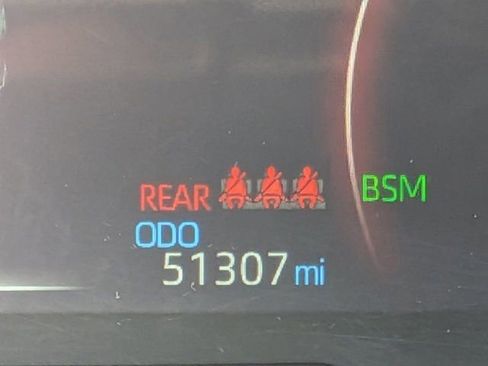 Used 2024 Toyota RAV4 XLE FWD image 25