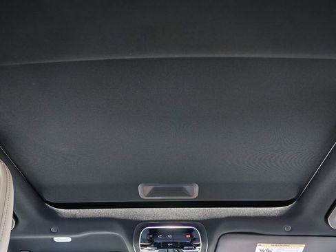 New 2025 Mercedes-Benz C 300 4MATIC Sedan image 16